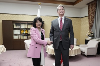 米財務長官、円安をけん制? 片山財務相「一般論言っただけ」