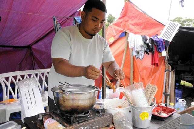 セブ島地震から1カ月 余震におびえる人々、避難に疲れ