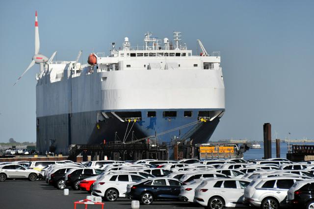 ユーロ圏7~9月期GDPは年率0.9%増 ドイツはゼロ成長で低迷