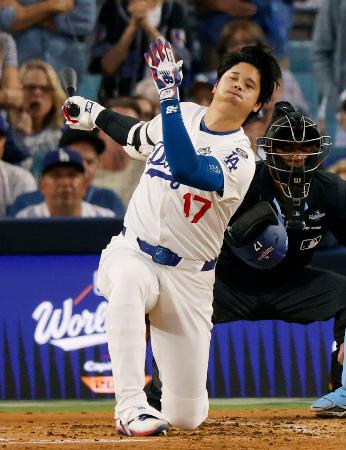 ドジャース、強力打線かみ合わず 大谷も2戦連続無安打