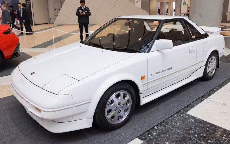 モビリティーショー自動車トップの「推しクルマ」は? トヨタは88年生産のMR2に偏愛