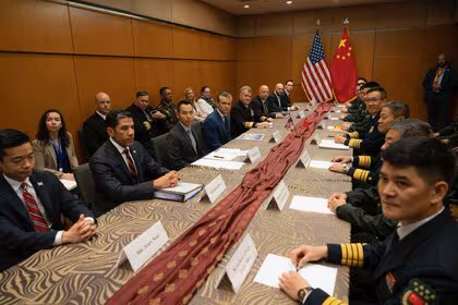 米中国防相が対面で初会談 ヘグセス長官「南シナ海や台湾周辺の中国の活動に懸念」董国防相「挑発的な行動には実力で対応」