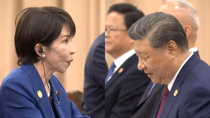 日中首脳が「10秒の握手」習主席は表情ほとんど変えず会話なし…高市首相「懸案減らしていきたい」　北京市民「関係良くなるはずない」の声も