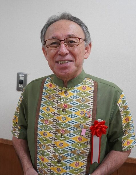 玉城デニー知事「素晴らしい采配だった」　ドジャースのWS連覇に万歳　沖縄県系のロバーツ監督に直筆でお祝いへ