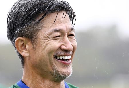 カズが最年長出場記録更新　５８歳、３試合連続でプレー