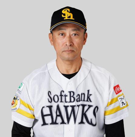 村上隆行打撃コーチ、今季で退団　ソフトバンク発表