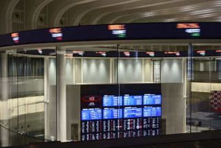 東証反落、終値914円安　利益確定の売り注文が優勢