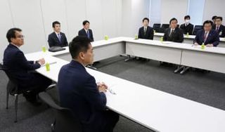 ガソリン減税、12月末実現へ　与野党6党、法案成立目指す