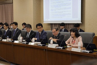 秋の財政審が議論スタート　積極財政と財政健全化の「両立」焦点