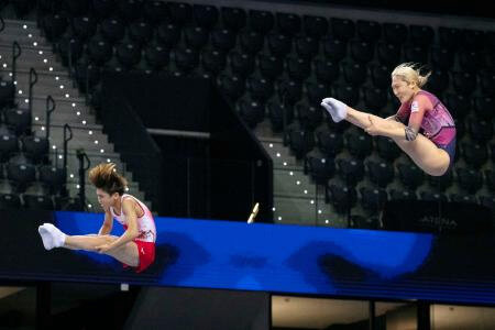 松本、森組が予選首位　世界トランポリン第１日