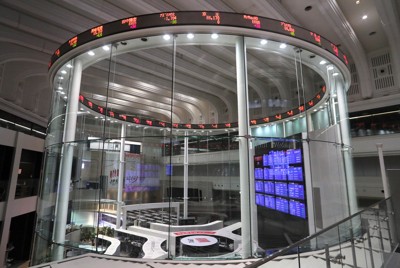 日経平均株価、一時1100円超下落　AI関連銘柄中心に売り先行