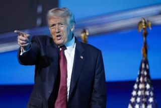 関税敗訴に備え代替策検討　トランプ氏、発動遅れ不満