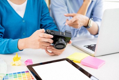 卒アルの教員負担トップは児童の登場回数カウント　公平性に労力