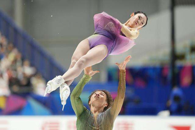 【更新中】「ゆなすみ」ペア200点越えで4位　フィギュアNHK杯