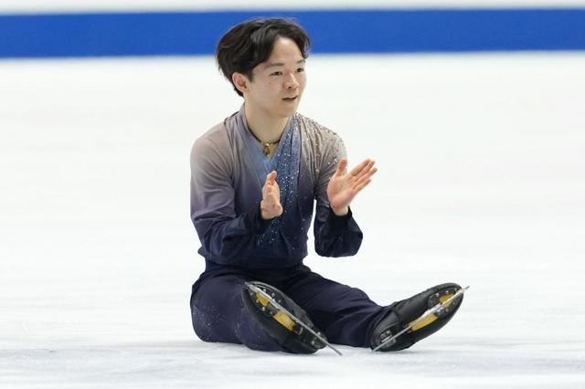 鍵山優真V3、坂本花織2連覇でファイナル進出　フィギュアNHK杯