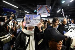 中国発通販SHEINの監視継続　フランス政府、停止手続きも