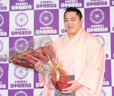 元小結遠藤「悔いは一切ない」　人気力士が引退会見