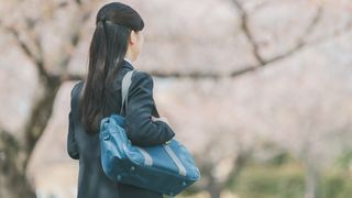 授業料以外も負担重く―困窮世帯の教育費調査：制服の値上がりやタブレット購入で
