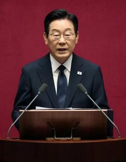 米、韓国の原潜建造を正式承認　装備品３兆８千億円購入