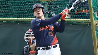 巨人・岡本和真、韓国とのホーム2連戦ヘ向け「自分がやれることをしっかりやりたい」練習では柵越え連発【侍ジャパン】