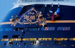 米ディズニー、売上高微減　7～9月期、利益は3倍