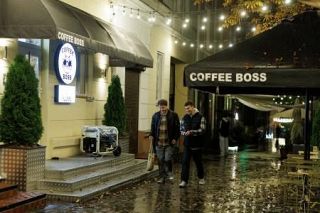 若者の欧州渡航急増に懸念　ウクライナ政府の出国許可で