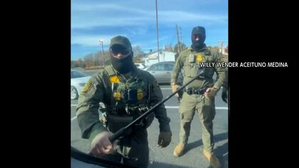 不法移民“取り締まり”で国境警備隊員らが車の窓を割り男性ケガ　その後アメリカ国籍確認され解放　アメリカ