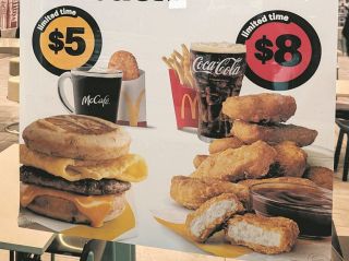 インフレで批判浴びるトランプ氏、大好きなマックに感謝　「お得なセットメニューを復活させた」