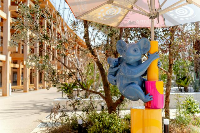 万博会場で見たあの電話ボックスやコアラ像　関西の空港で展示へ