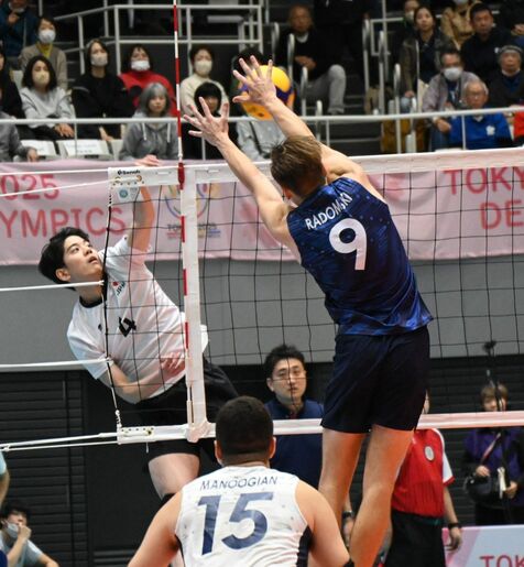 バレー男子1次L　日本敗れる　米国に1-3　沖縄出身の眞謝（沖国大出）は先発出場【東京デフリンピック】