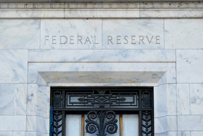 米国の12月利下げ、見送り可能性高まる　FOMC10月議事録公開