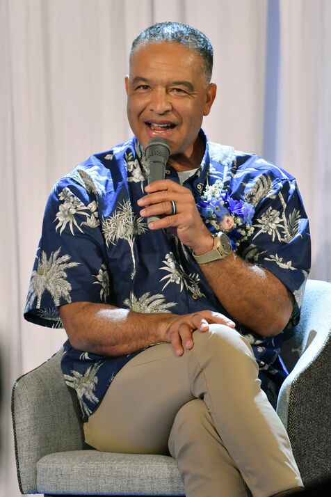 ドジャース・ロバーツ監督が沖縄講演　WS連覇「非常に難しいシーズンだった」　古里・那覇の思い出も