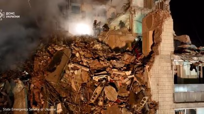 トランプ政権が“ロシア寄り和平案”ウクライナに受け入れ求める…領土の譲渡や公用語としてロシア語を認可するなど　フィナンシャル・タイムズ