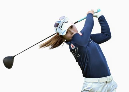 佐久間朱莉、脇元華が首位に並ぶ　女子ゴルフ第１日