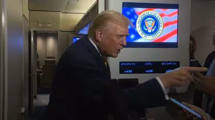 トランプ大統領の女性記者「ブタ」発言を擁護　報道官「大統領の率直さに感謝すべき」