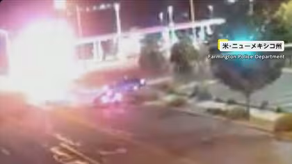 相次ぐ無謀運転の末路…違法ストリートレース中に衝突し爆発炎上、オフロード車がパトカーに乗り上げる！？