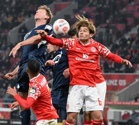 佐野海舟はフル出場　サッカーのドイツ１部