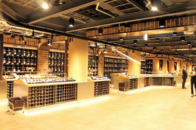 日本最大級の品ぞろえの「ワインメゾン」　名古屋駅地下街にオープン