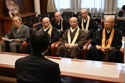 北陸新幹線「小浜・京都ルート」撤回求める京都仏教会　市長と面談