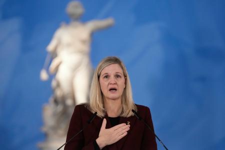 ＩＯＣ会長「分断の世界つなぐ」　ミラノ冬季五輪、涙の決意