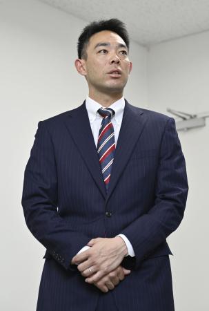 広島の秋山は５千万円減　坂倉は１億４千万円