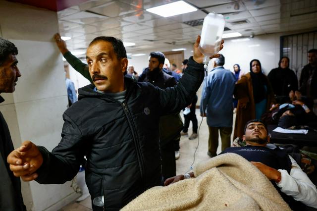 イスラエル軍がシリアで銃撃、10人死亡か　「テロを計画」と主張