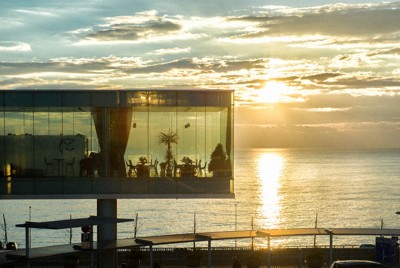 日立駅舎、高校「観光ビジネス」の副教材に　「地域の可能性」紹介