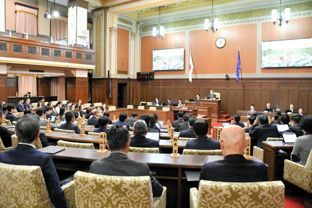 中国総領事の投稿「極めて不適切」　大阪府議会、全会一致で決議可決