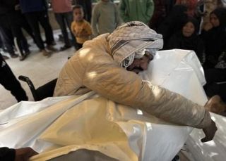 ガザ死者７万人超　停戦後も散発的攻撃続く