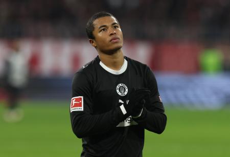 藤田譲瑠チマ、フル出場も９連敗　サッカーのドイツ１部