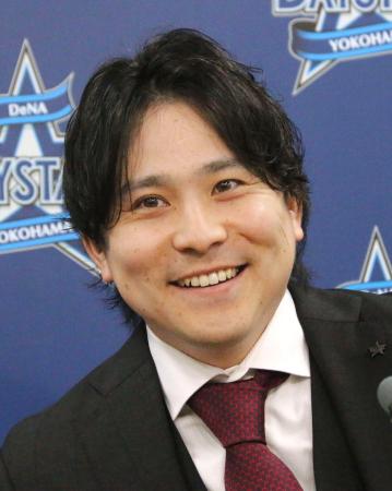 佐野恵太、１億７千万円で更改　ＤｅＮＡ、山本祐大はアップ