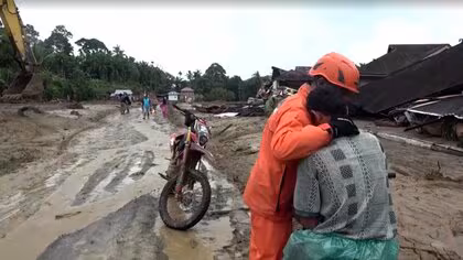 豪雨被害の被災地で生活物資不足や感染症拡大懸念も&hellip;インドネシアなど3カ国の死者は1500人超え　スマトラ島では600人以上不明