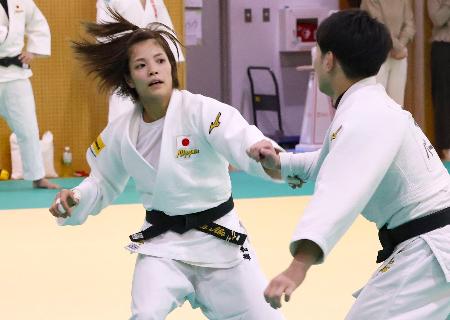 阿部詩「投げ切る柔道を」　ＧＳ東京、村尾らも練習