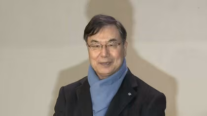 ノーベル生理学・医学賞受賞の大阪大学・坂口志文特別栄誉教授（74）が授賞式へ出発「ノーベルウィークを楽しんでいきたい」